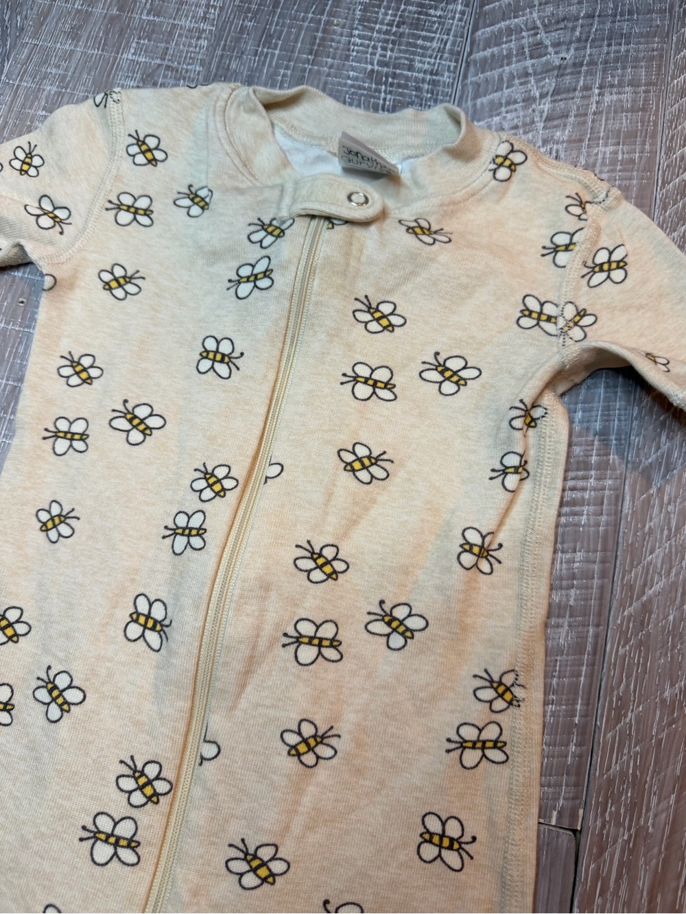 Hanna Andersson Yellow Bee Print Short-Sleeve One-Piece - Picture 2 of 6
